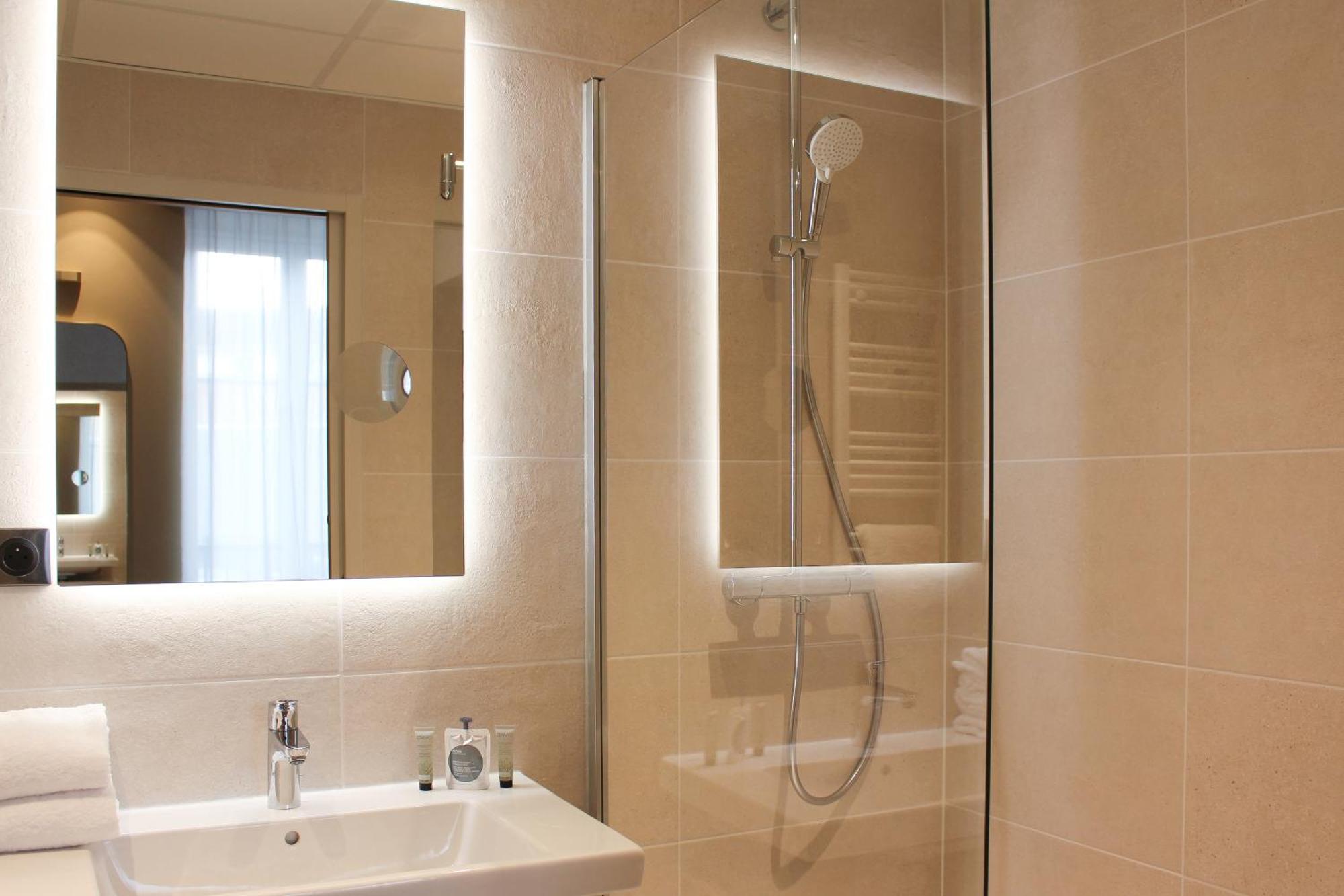 Brit Hotel Limoges Centre Gare Экстерьер фото