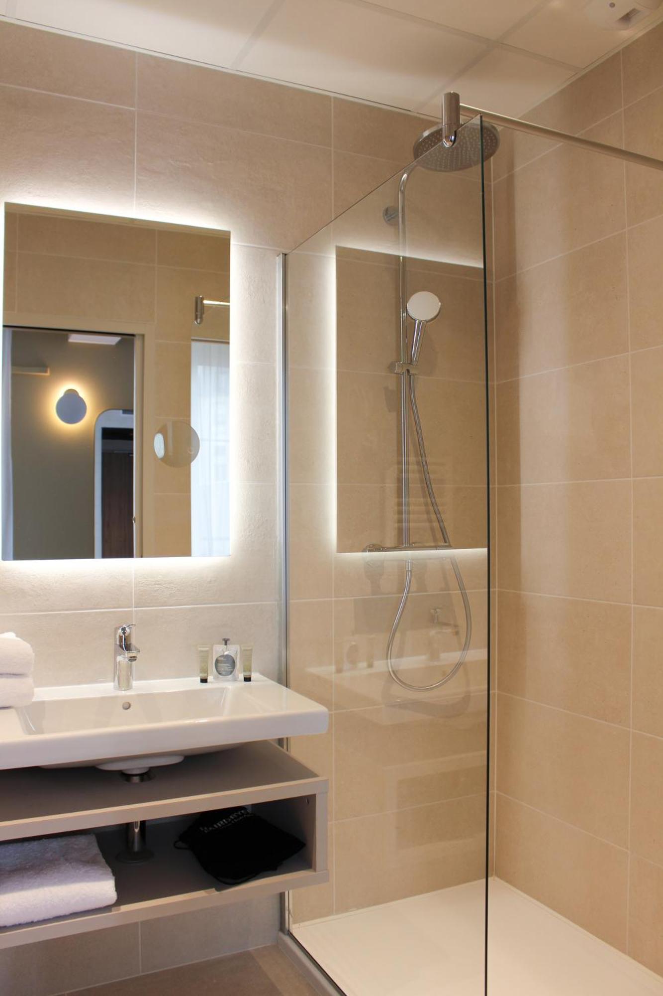 Brit Hotel Limoges Centre Gare Экстерьер фото